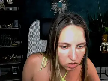 ErinWise  live sex cam