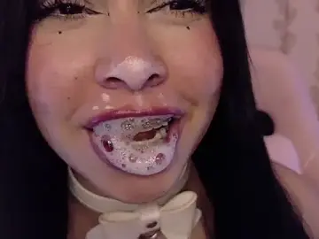 Haelycute  live sex cam