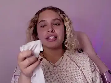 Haelycute  live sex cam