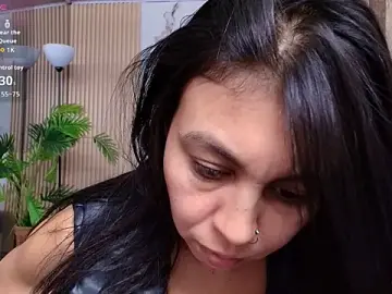 Juliet_Nasty  live sex cam