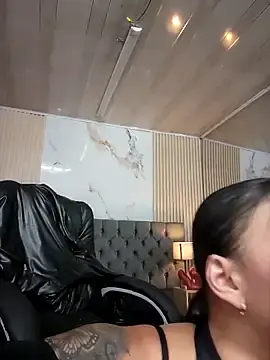 Juliet_Nasty  live sex cam