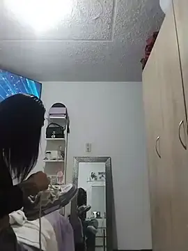 Juliet_Nasty  live sex cam