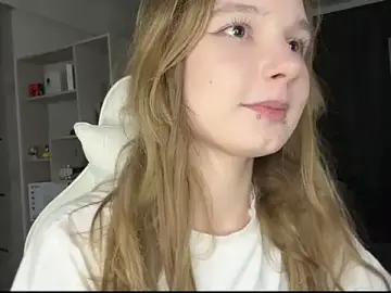 LeyaVoss  live sex cam
