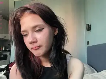 MeowAkira  live sex cam