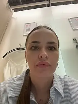 MiaCatt  live sex cam