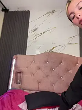 Zahori-fire  live sex cam