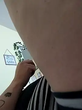 Denissebombon  live sex cam