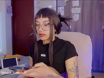 Melissahowl  live sex cam