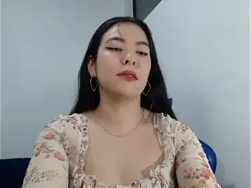 EloiseJun  live sex cam