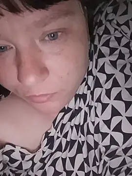 Feuchtekitty92@xh  live sex cam