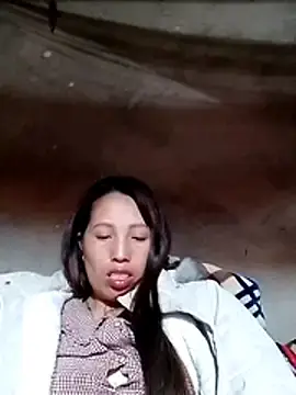 Gummiesu  live sex cam