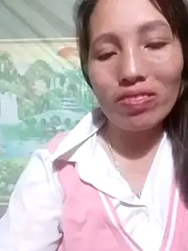 Gummiesu  live sex cam