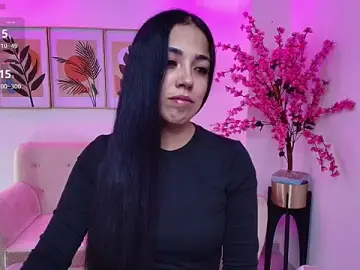 Sara_strawberry  live sex cam