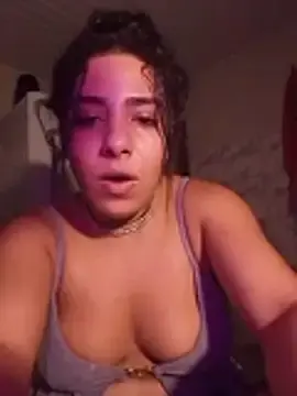 Amybeeeee  live sex cam