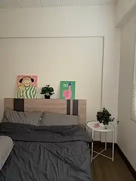 Pixieyes0n  live sex cam