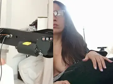 Sara_smith45  live sex cam