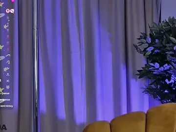 AllenaMoon  live sex cam