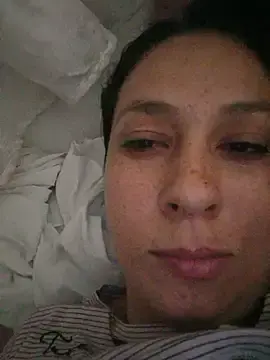 Lunita_6969  live sex cam