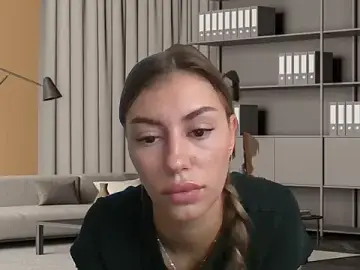 Nerisiia  live sex cam