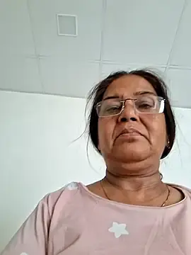 Priya-696  live sex cam