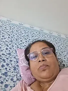Priya-696  live sex cam