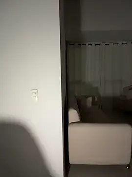 Catalina__lovers  live sex cam