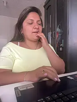 Conhy_lehee  live sex cam