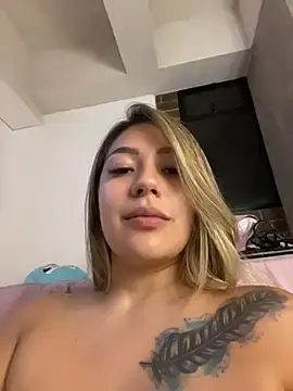 Latina_vanessa  live sex cam