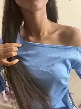 Mercan_ly  live sex cam