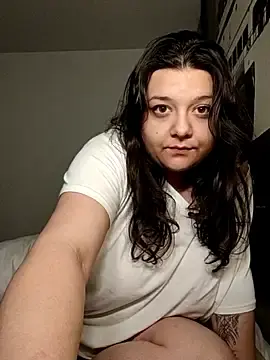 Queen_bee699  live sex cam