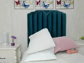 Natasha04__  live sex cam