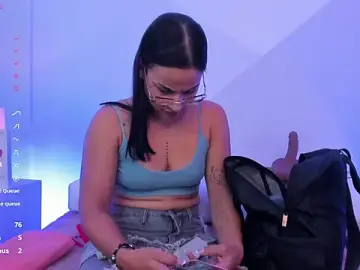 Zendaya_monroe  live sex cam
