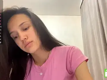 JoelleBucko  live sex cam