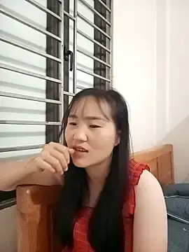 Luci11-11  live sex cam