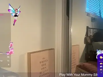 Yourmommysilk  live sex cam