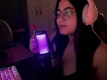 Aeri_pet  live sex cam