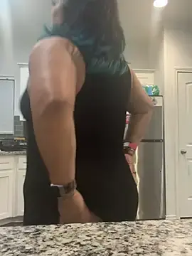 Dulcereyna83  live sex cam