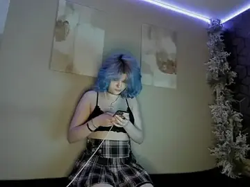 Hollylolli8  live sex cam