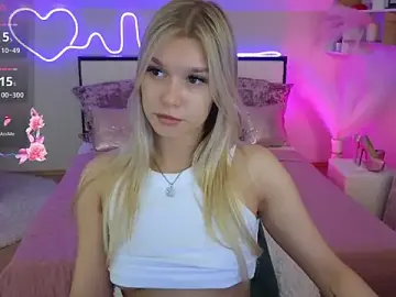 BattyMelody  live sex cam