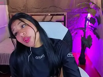 Canela_savagee_  live sex cam