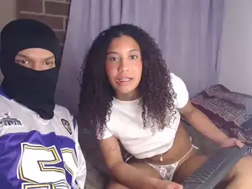 Daphnne_Curly  live sex cam