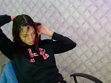 Emma-Wilson  live sex cam