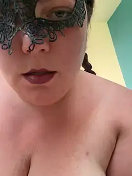 Lolaqueen870  live sex cam