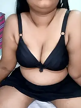 Reesha_99  live sex cam