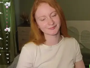 Astoria_ross_  live sex cam