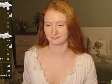 Astoria_ross_  live sex cam