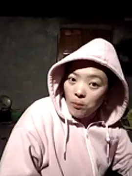 Cute-doggy  live sex cam