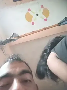 Khusi372  live sex cam