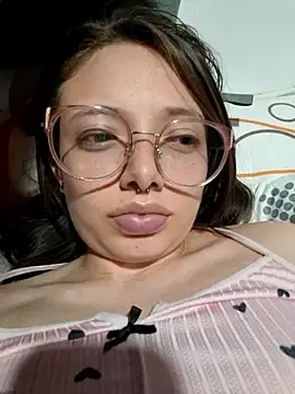 Linda-schmidt  live sex cam