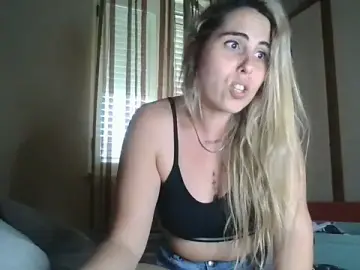 Emilyvuxa  live sex cam
